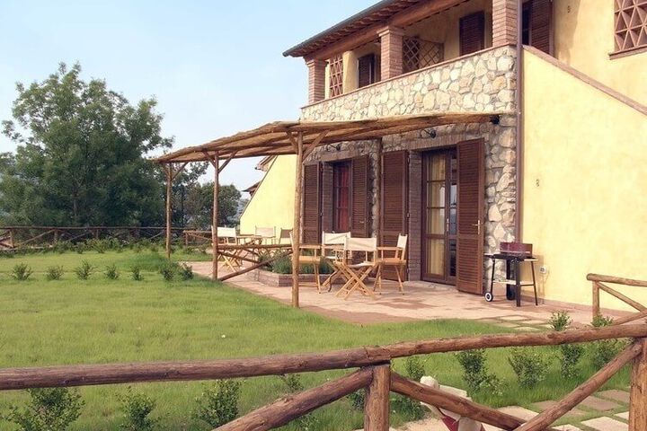 Toskana Ferienwohnung Nr. 6 im Borgo del Monte, in Meer-Nähe mit Pool und Terrasse