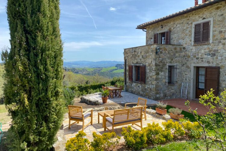 Ferienwohnung Ginepro Relais di Paola, mit Terrasse und Pool nah am Meer