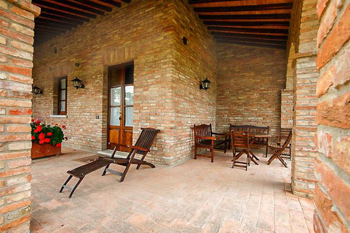 Toskana Ferienwohnung Archi im Agriturismo Azienda Sanguineti mit Pool, Urlaub mit Hund