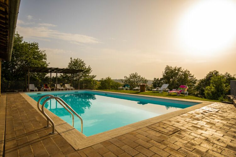 Toskana Ferienwohnung Zaffiro im Agriturismo Lucullo, mit Pool und Restaurant