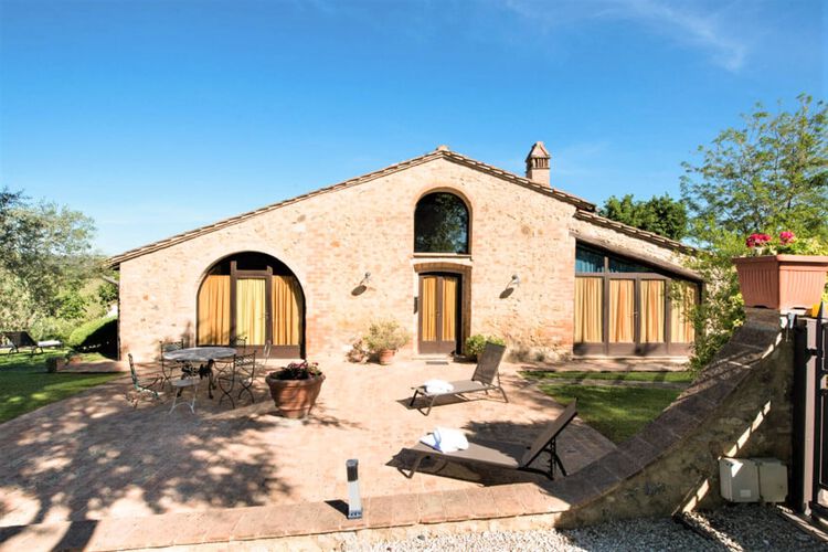 Toskana Ferienhaus Villa Francigena in Alleinlage mit Pool bei San Gimignano