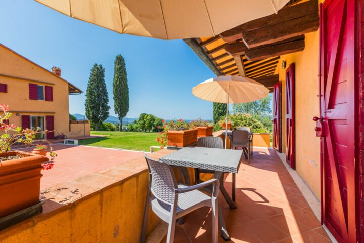 oskana Agriturismo Valpiana Ferienwohnung Bilo 207 mit Pool und Frühstück in der Maremma am Meer Terrasse