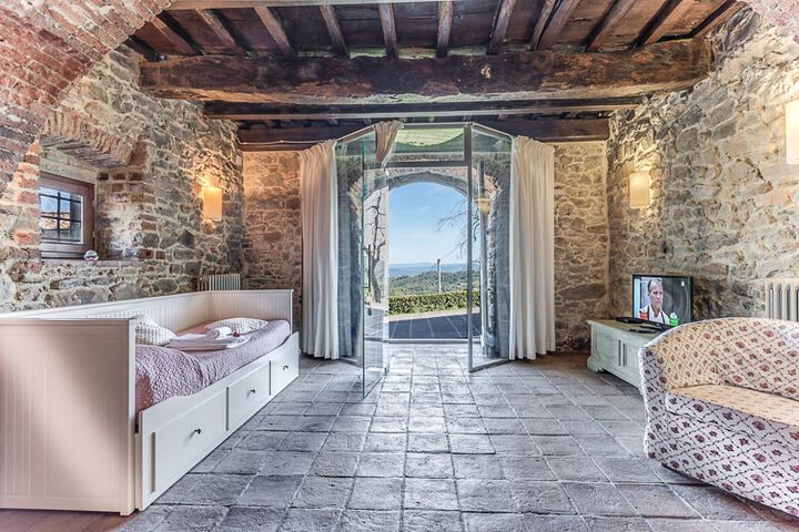 Dreibettzimmer Margherita Agriturismo Di Sereto Toskana mit Pool Restaurant und Reit-Möglichkeit Zimmer 1