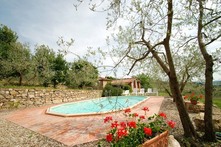 Toskana Ferienhaus Il Noce mit Pool im Chianti Weingut