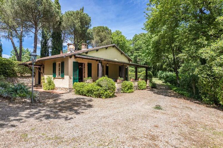 Toskana Ferienhaus Lavanda mit großem Pool und Terrasse, Urlaub mit Kindern und Hund