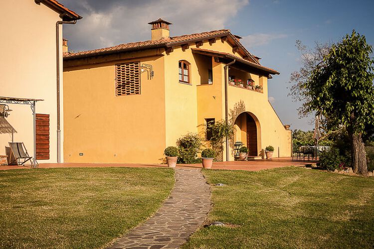 Ferienwohnung Malvasia Toskana Weingut Agriturismo Casentino mit Pool bei Florenz