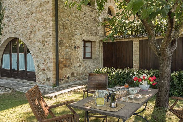 Toskana Ferienwohnung Colle La Campagna San Gimignano Agriturismo mit Pool Terrasse