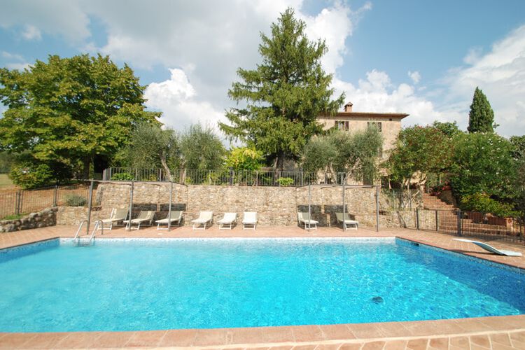 Toskana Ferienwohnung Maggiore im Agriturismo Casciano mit Pool und Val d'Orcia Panorama