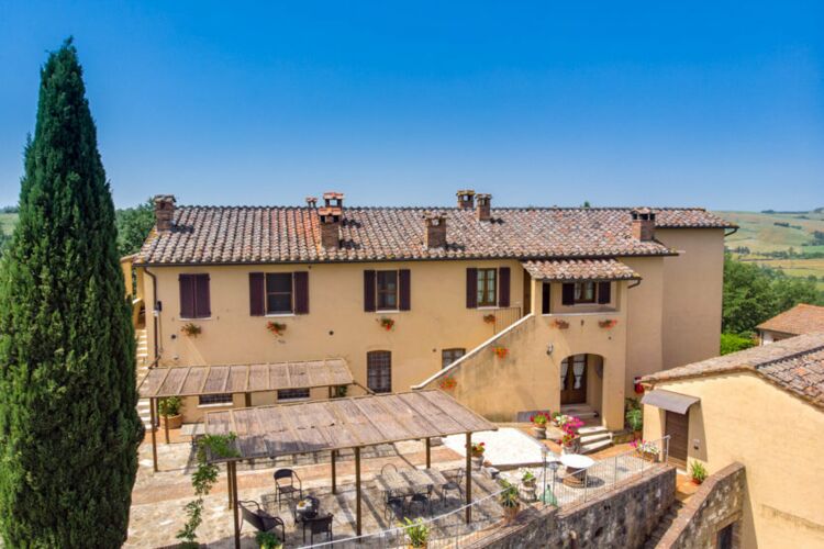 Toskana Ferienwohnung Zaffiro im Agriturismo Lucullo, mit Pool und Restaurant