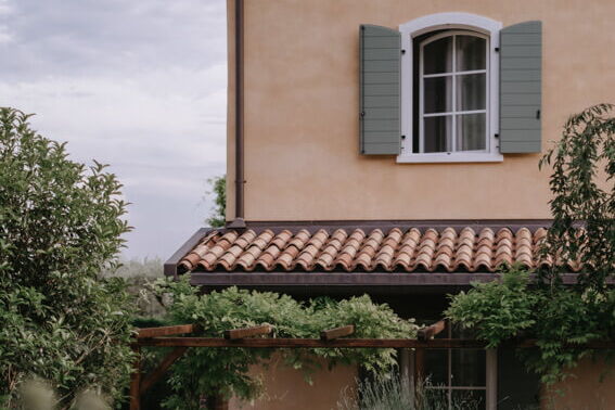 Doppelzimmer La Grigia im B&B Casa Felice am Gardasee, Bardolino mit Pool