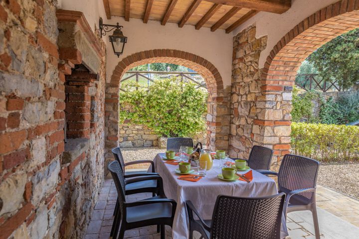 Ferienwohnung Lilla Casale Valle Chianti Weingut in der Toskana mit Pool Terrasse 3