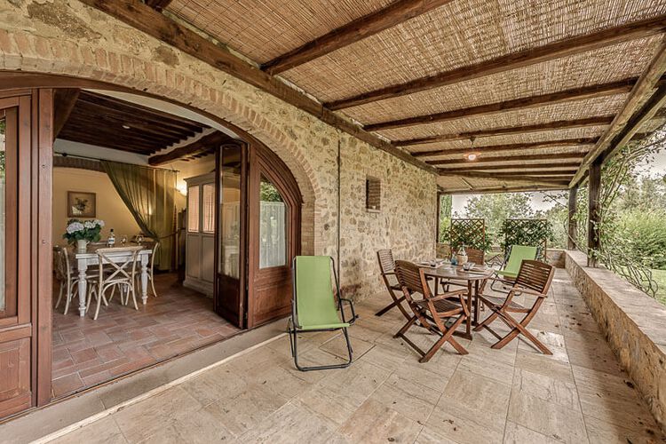 Toskana Ferienwohnung Casole im Landgut La Campagna mit Pool bei Siena