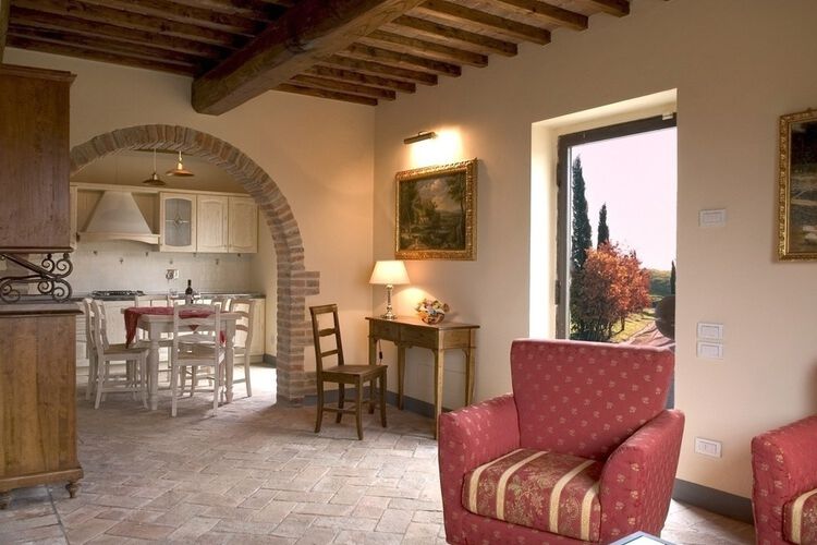 Ferienhaus Villa Montagnola im Toskana Landgut Atmosfera mit Pool, Restaurant und Frühstück