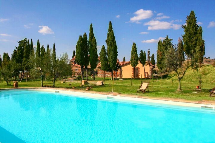 Caccia Amici Nuovo Toskana Weingut bei Montepulciano Val d'Orcia mit Pool und Restaurant