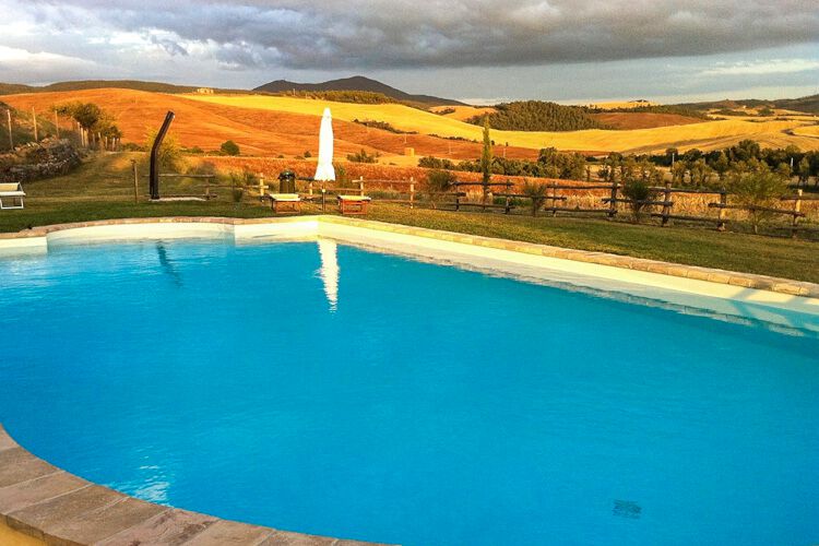 Ferienwohnung Cipressaia Agriturismo Caccia Amici Nuovo Pool und Toskana-Charme