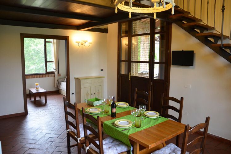 Ferienhaus Capannina im romantischen Toskana Agriturismo mit Pool und 2 Schlafzimmern