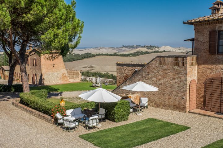 Ferienwohnung Istrice Toskana Agriturismo Campana mit Pool und Tennis bei Siena Gartensitzplatz 2
