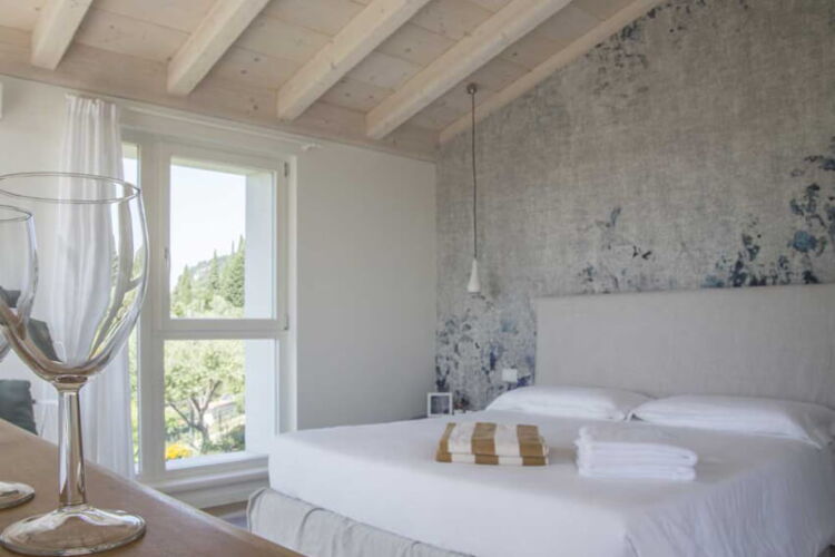 Doppelzimmer La Blu im B&B Casa Felice am Gardasee, Bardolino mit Pool