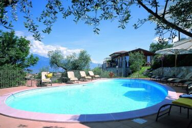 Ferienwohnungen Ca' del Lago am Gardasee Torri del Benaco mit Pool