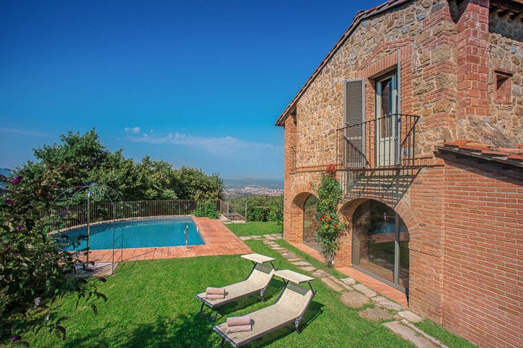 Elegantes Ferienhaus Villa Vitigno in der Toskana mit Pool für 10 Personen
