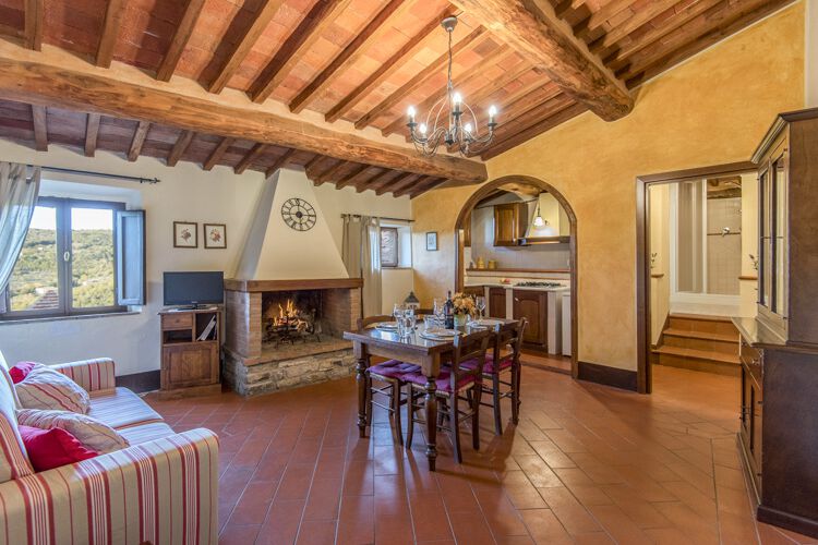 Ferienwohnung Torre  Toskana Agriturismo Sasso Storico mit Pool und Frühstück