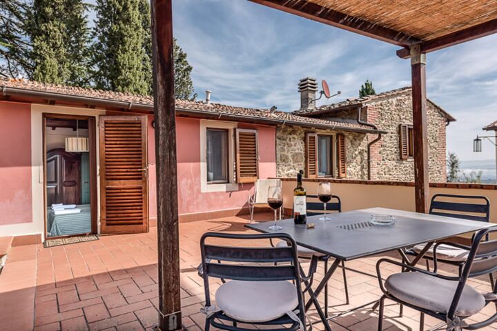 Doppelzimmer Rana Agriturismo Di Sereto Toskana mit Pool Restaurant und Reit-Möglichkeit Terrasse