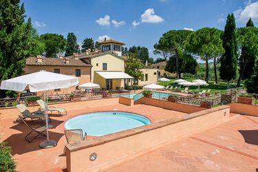 Weingut Tenuta Sticciano, Toskana Urlaub im Chianti, mit Pool und Frühstück