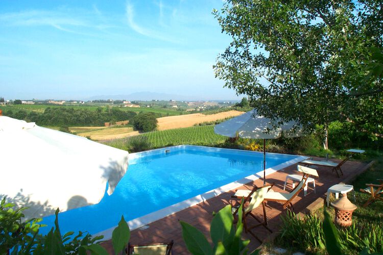 Ferienwohnung Libeccio toskanisches Weingut Fattoria Fondacio mit Panorama-Pool