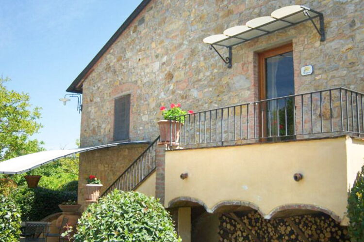 Toskana Ferienwohnung Mimosa Agriturismo La Pietra mit Pool