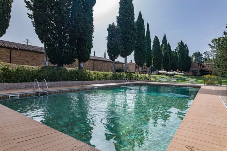 Toskana Ferienwohnung Lupa Agriturismo Campana mit Pool