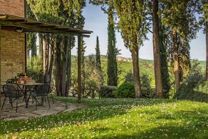 Ferienwohnung Bruco Toskana Agriturismo Campana mit Pool  bei Siena Außensitzplatz