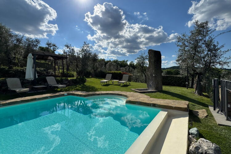 Toskana Ferienhaus Meraviglia mit Pool bei Siena