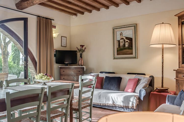 Toskana Ferienwohnung Montalcino im Landgut La Campagna mit Pool, hundefreundlich