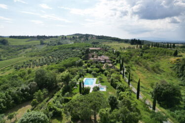 Agriturismo La Pietra Toskana Weingut mit Ferienwohnungen und Pool