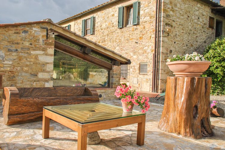 Ferienhaus Laura Toskana Agriturismo Artigiani Weingut für Paare Urlaub mit Pool