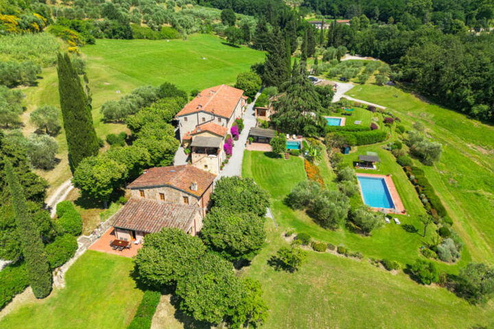 Ferienhaus Villa Bellezza bei Lucca mit Pool von oben