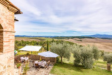 Weingut Limonaia mit Pool südlich von Siena