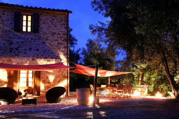 Ferienhaus Villa Orizzonte mit luxuriösem Pool Südtoskana in der Crete bei Siena Terrasse 3
