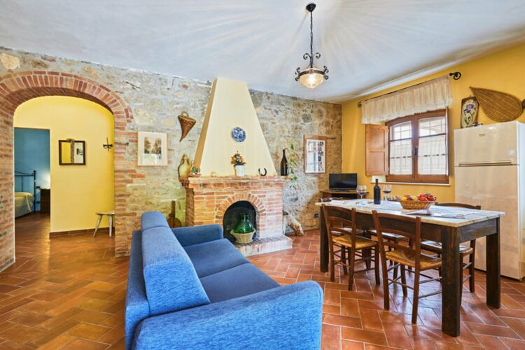 Toskana Ferienwohnung Zaffiro im Agriturismo Lucullo, mit Pool und Restaurant