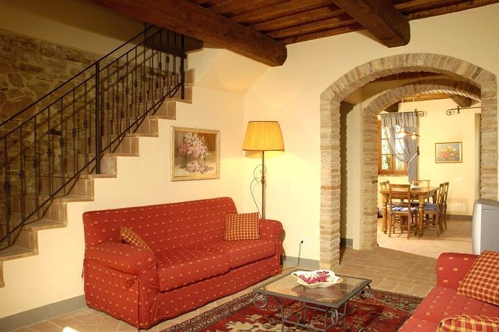 Toskana Ferienwohnung Loggia, mit Terrasse im Weingut Atmosfera, Restaurant und Pool