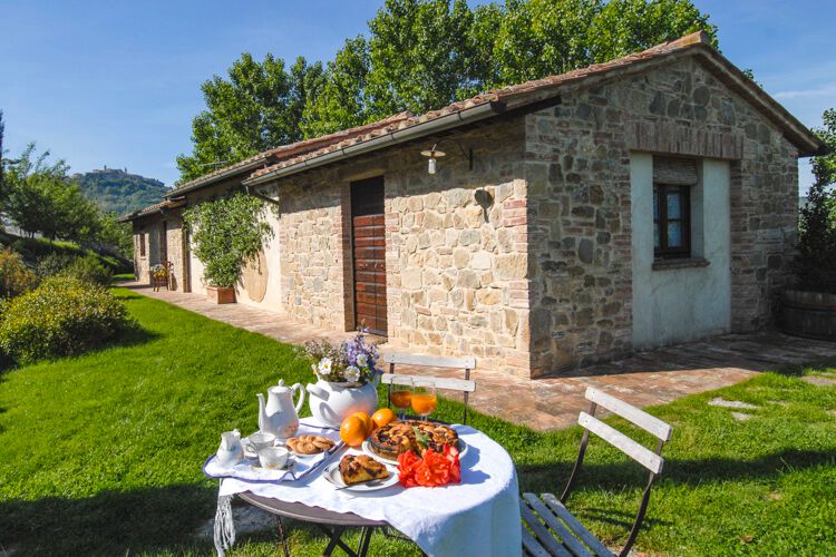 Doppelzimmer Gelsomino Giardino al Sole im Toskana Landgut mit Pool bei Montepulciano