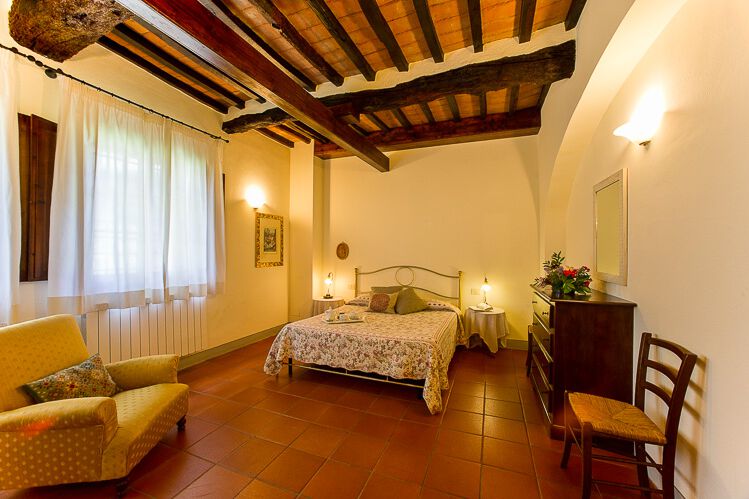 Ferienwohnung Pernice Agriturismo und Weingut Tenuta Sticciano mit Pool für Toskana Urlaub, hundefreundlich
