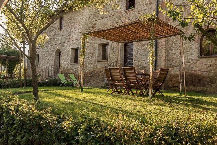 Toskana Ferienwohnung Monteriggioni im Landgut La Campagna, mit Pool, hundefreundlich