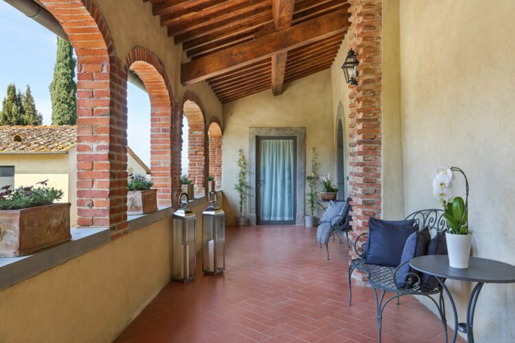 Suite Camino im Toskana Edel-Weingut Alla Jesolana im Chianti mit Pool