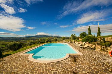 Weingut Caccia Amici mit stilvollen Toskana Ferienwohnungen und Pool