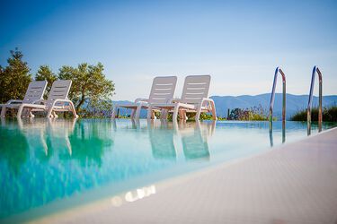 Agriturismo Casentino Toskana Weingut mit Ferienwohnungen für Familien bei Florenz mit Pool