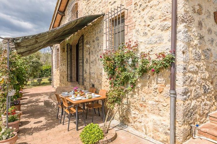 Toskana Ferienhaus San Giusto mit Pool bei Siena