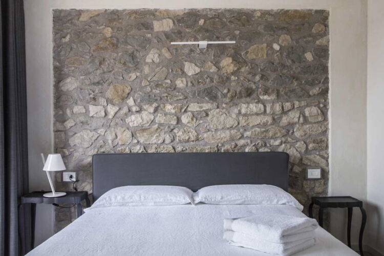 Doppelzimmer La Grigia im B&B Casa Felice am Gardasee, Bardolino mit Pool