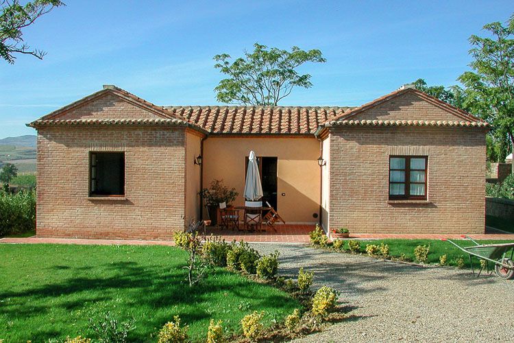 Toskana Ferienhaus Casina im Weingut Azienda Sanguineti, mit Pool