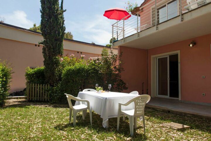 Ferienwohnung Nr. 3 im EG Agriturismo Vicino al Mare mit Pool am Meer